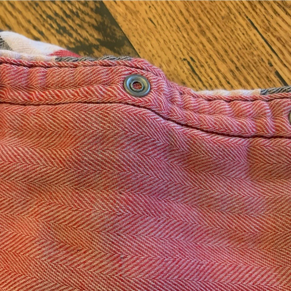 Levi’s flannel shirt, lined flannel button up, fall flannel - Picture 9 of 10